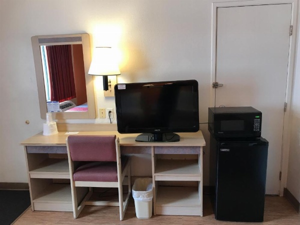 Motel 6-Des Moines, IA - North image 10