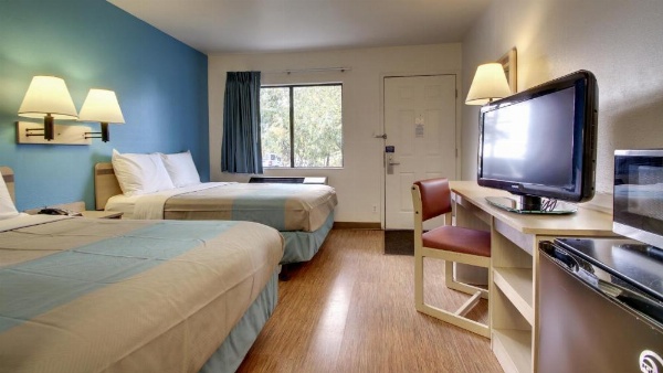 Motel 6-Des Moines, IA - North image 29